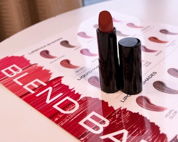 Cruising Lipstick Labs