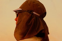Photochromic Trail Runner Eyewear Image 2