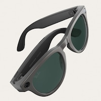 Collaborative Smart Glasses Image 3