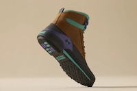 90s Era Hiking Boots Image 2