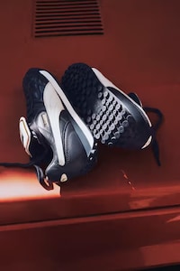 Minimalist Sneaker Collaborations Image 3