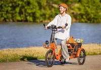 Modular Cargo-Hauling Electric Trikes Image 6