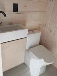 Full-Time Living Tiny Houses Image 7