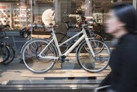 Sleek Bicycle Store Designs Image 2