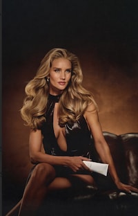 Lightweight Hair Styling Creams Image 1