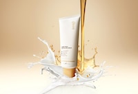 Lightweight Hair Styling Creams Image 4