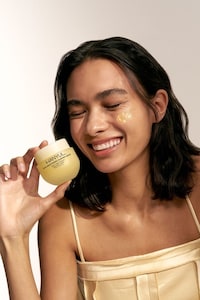 Glow-Boosting Overnight Masks