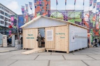 Humanized Waiting Pavilions Image 2