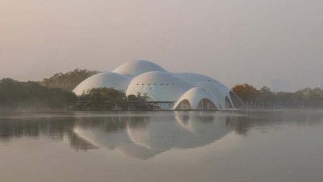 Lakeside Cultural Landmarks