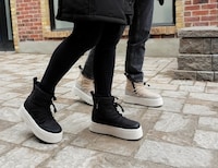 Stylish Wedge Winter Boots Image 2
