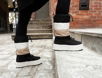 Stylish Wedge Winter Boots Image 3