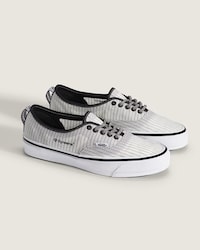Ultra-Durable Skate Shoes Image 2