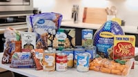 Cost-Conscious Thanksgiving Meal Deals Image 1