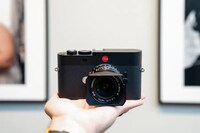 Rangefinder-Free Premium Cameras Image 1