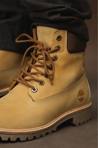 Revamped Luxury Leather Boots Image 3