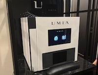 AI-Powered Manicure Machines Image 2