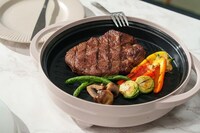 Oven-Like Microwave Cooking Containers Image 5