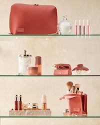 Collaborative Travel Beauty Bags Image 3