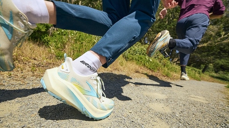 Crossover Training Trail Sneakers