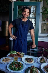 Community-Centered Dining Experiences Image 1