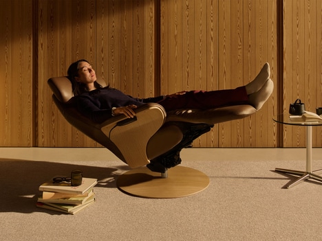 Zero-Gravity Recliners
