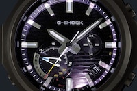 Metallic All-Analog Timepieces Image 4