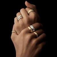 Elegantly Minimalist Luxe Jewelry
