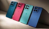 Long-Range Battery Smartphones