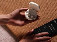Sleeping-Friendly Hybrid ANC Earbuds Image 7