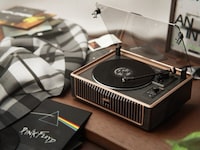 Minimalist Vinyl Players