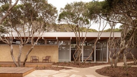 Coastal Mid-Century Residences