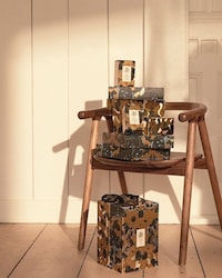 Delicately Patterned Beauty Collections Image 2