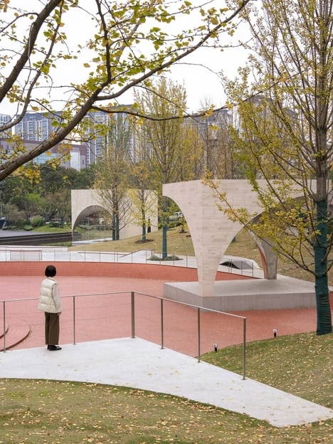 Sculptural Cultural Hubs