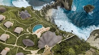 Organic Cliffside Retreats Image 2