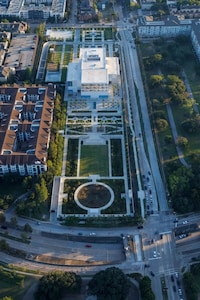 Cultural Civic Landmarks Image 3