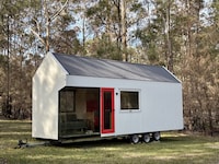 Glass Wall Tiny Homes Image 1