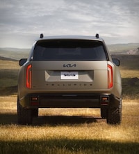 Opulent Elongated SUV Models Image 5
