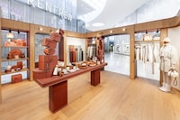 Luxury Holiday-Themed Pop-Ups Image 3
