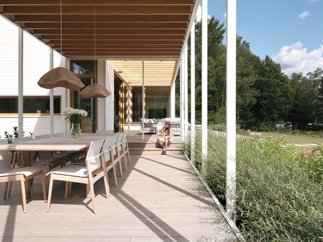 Contemporary Beach Houses