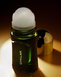 Brightening Deodorant Gels Image 5
