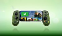 Pro-Grade Mobile Gaming Controllers Image 1