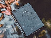 Durable Floating Wallet Designs Image 1