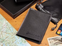 Durable Floating Wallet Designs Image 2