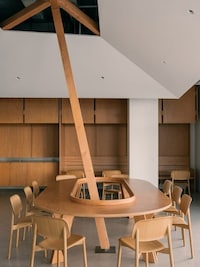 Industrial Caf&eacute; Interiors Image 2