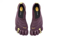 Toe-Shaped Footwear Image 3