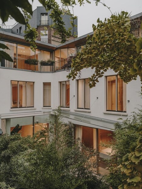 elegant private townhouse interiors