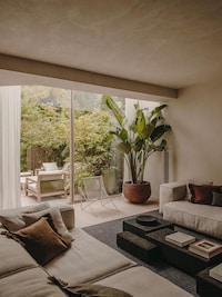 elegant private townhouse interiors Image 3