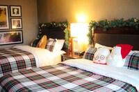 Santa-Themed Hotel Experiences Image 2