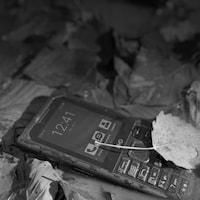 Ultra-Rugged Enterprise-Ready Cellphones Image 2
