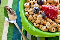 Plasticycled Dishware Image 3